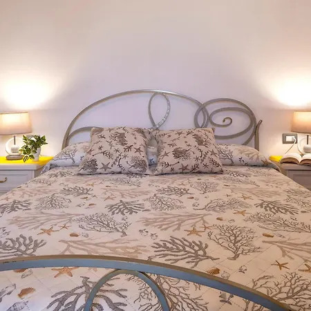Lovely Apt Sea View & Parking - Il Lupo Affitta